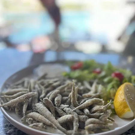 Sandy Apartament Lukoran