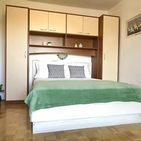 Sandy Apartment